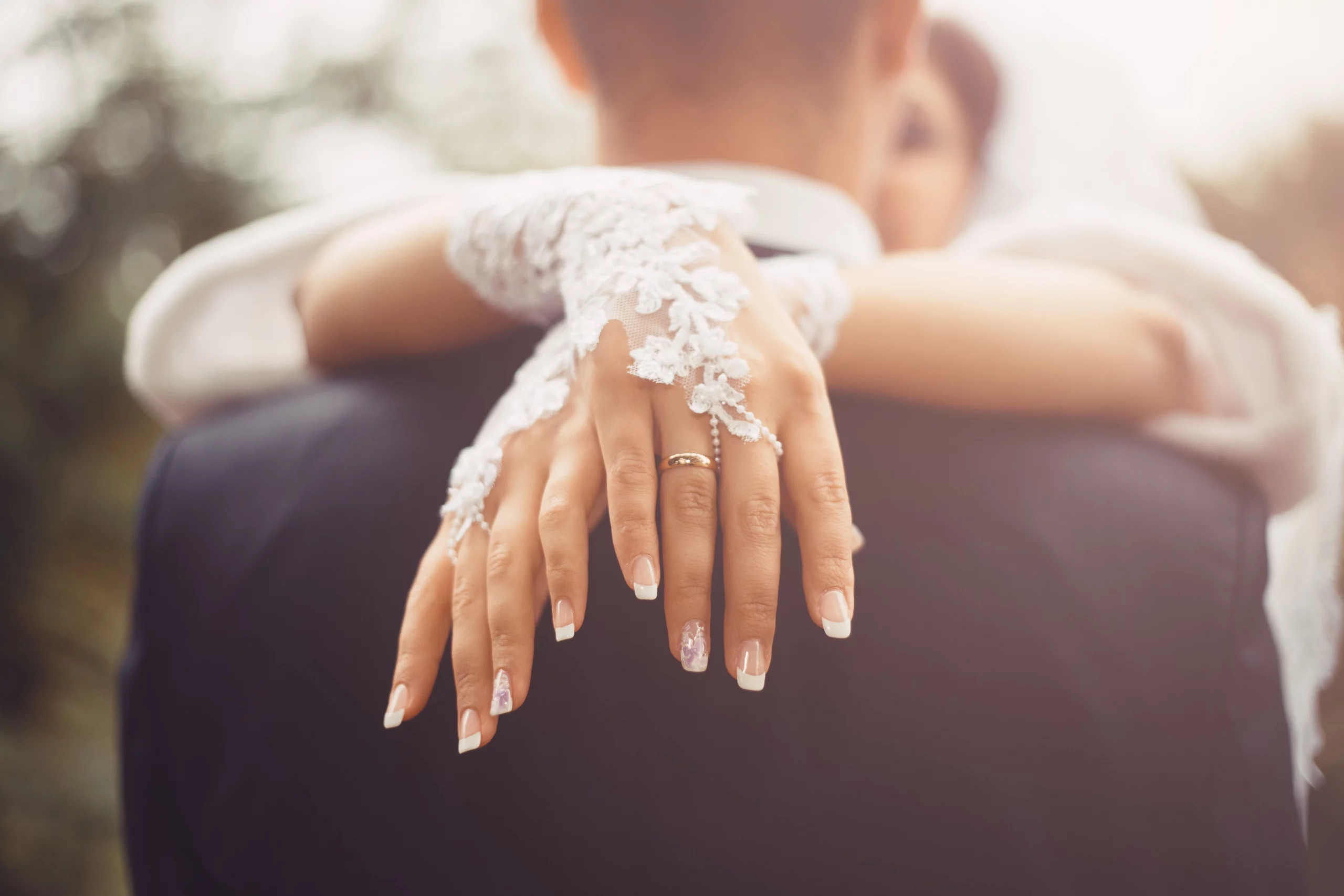30 Stunning Red Bridal Nails Floral Accents Glamour