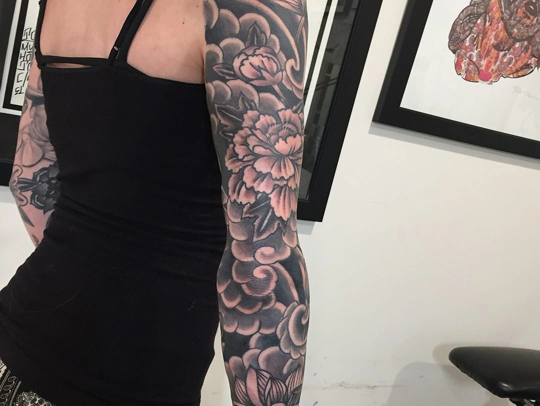 29 Elegant Black And Grey Floral Sleeve Tattoo Design