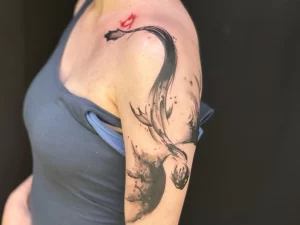 23 Stunning Black And Grey Watercolor Tattoo Ideas
