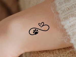 19 Elegant Cat Paw Vs Dog Paw Tattoo: Which Turns Heads?