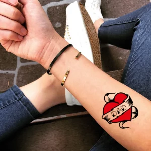 28 Classic Mom And Dad Tattoo Ideas For Wrists