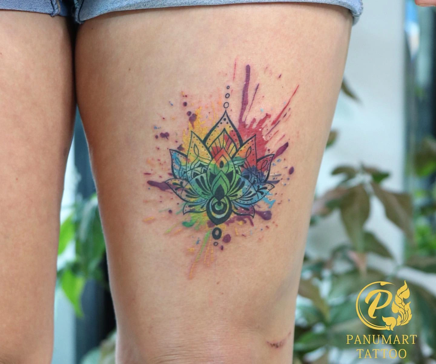 15 Stunning Cute Leg Tattoos For Black Females: Shine On