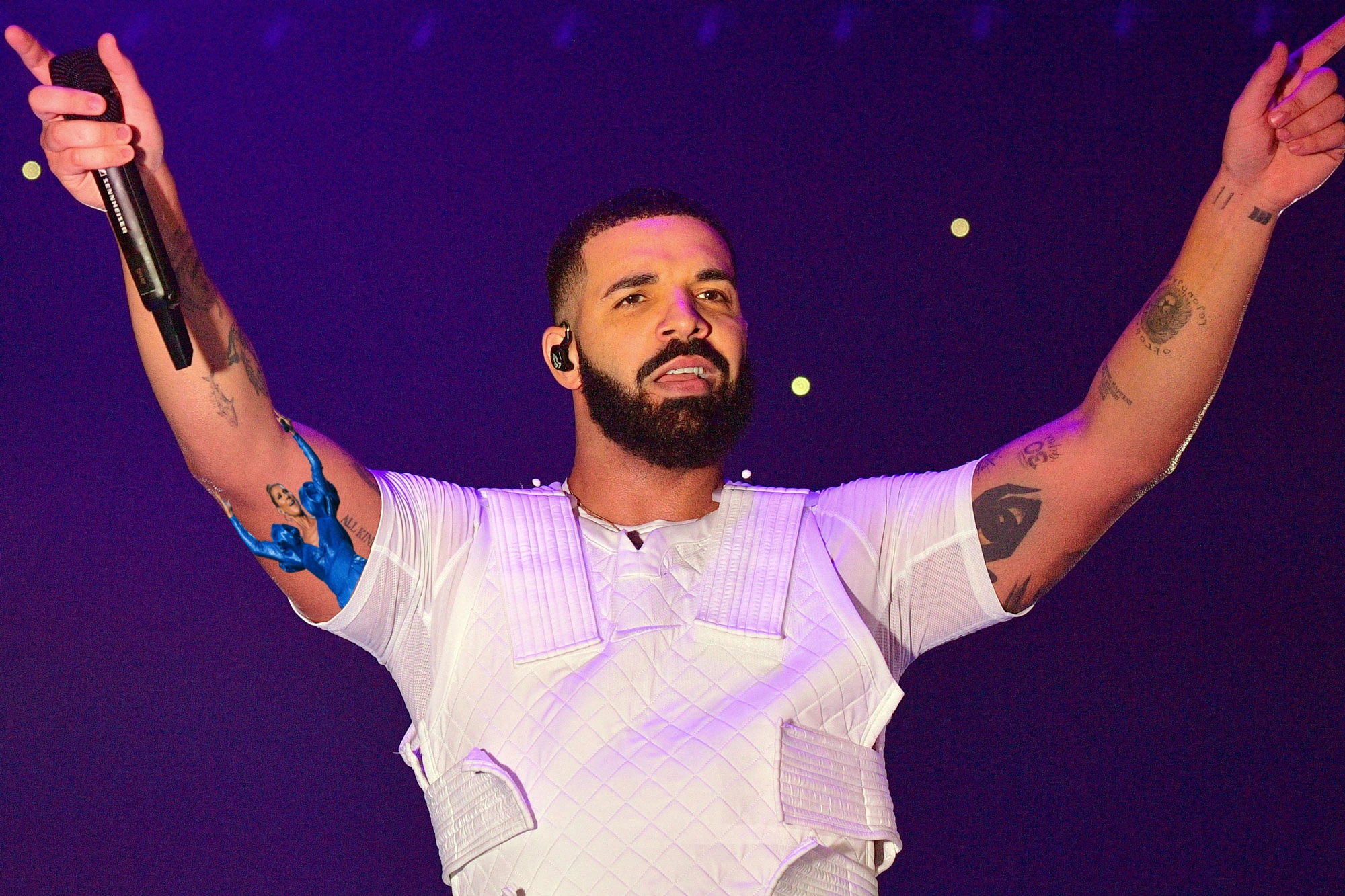 18 Stunning Reveal: Did Drake Get A Face Tattoo? Check