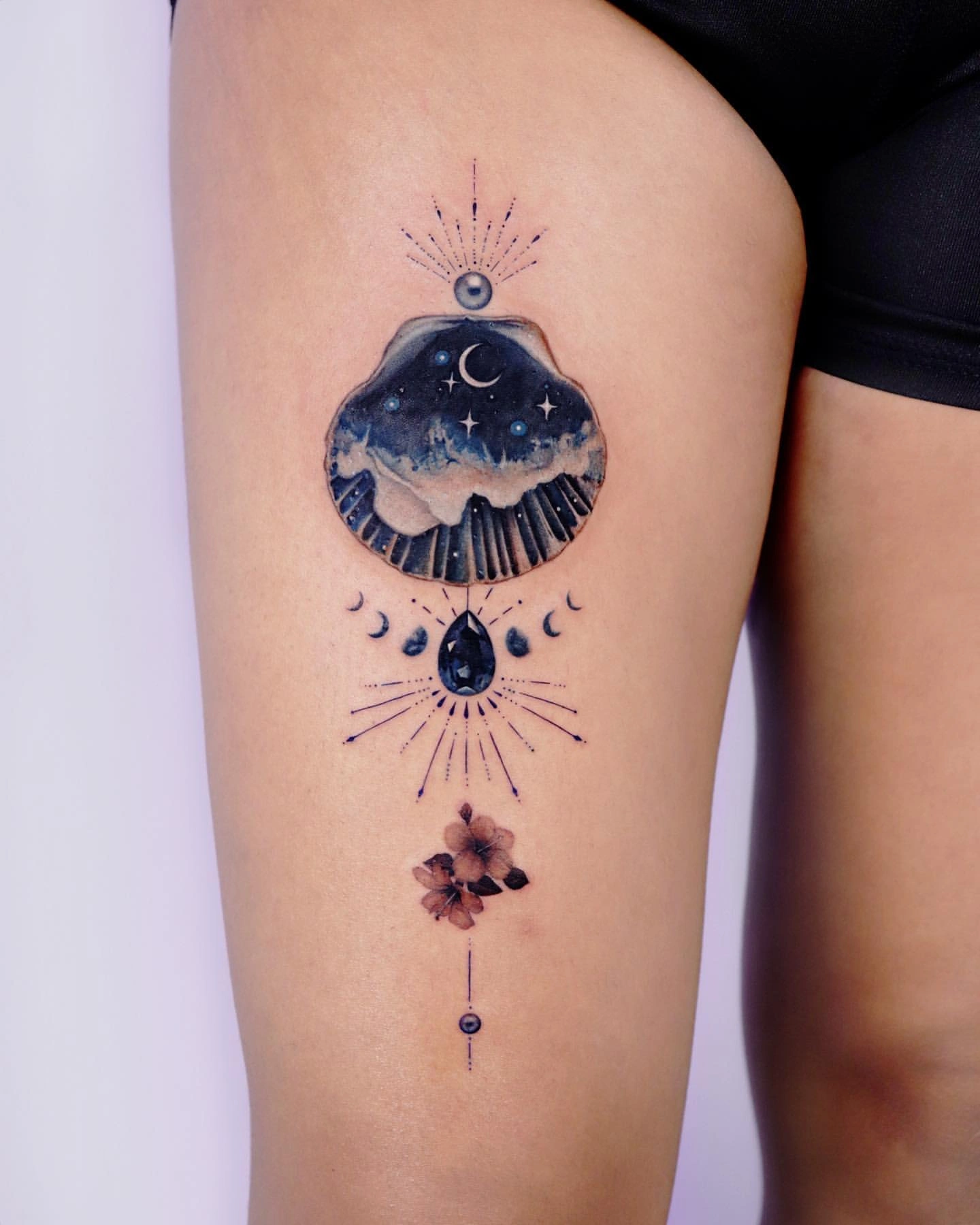 16 Stunning Female Wrap Around Thigh Tattoo Adventure