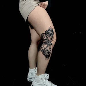 16 Chic Inner Thigh Tattoos For Females