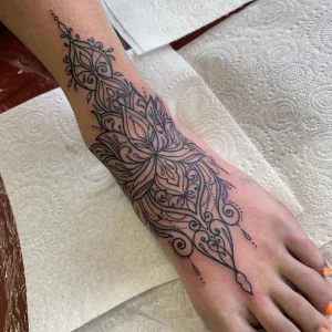 18 Stunning Lotus Flower Tattoos On The Foot