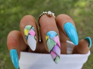 21 Latest Modern Short Stiletto Nail Styles