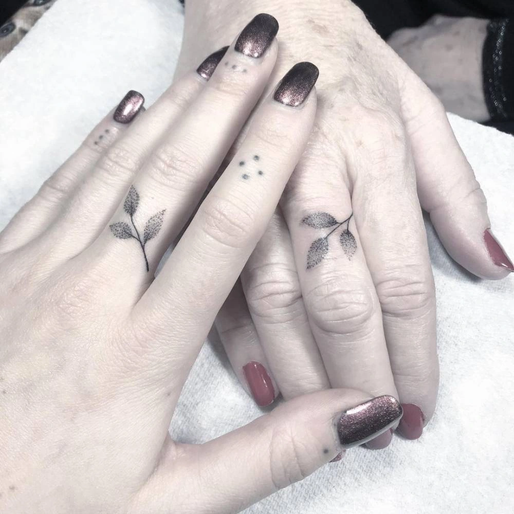 7 Divine Mother And Daughter Finger Tattoos Love
