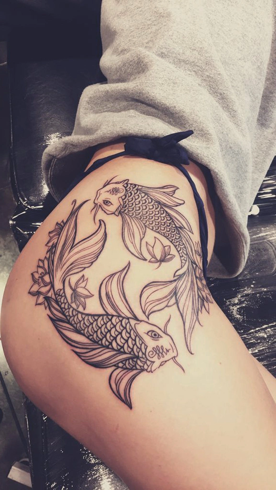 7 Bold Name Tattoos On Thigh For Ladies: Shine Ahead