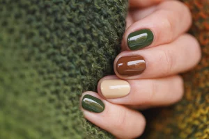 40 Chic Olive Green Nail Minimalist Style