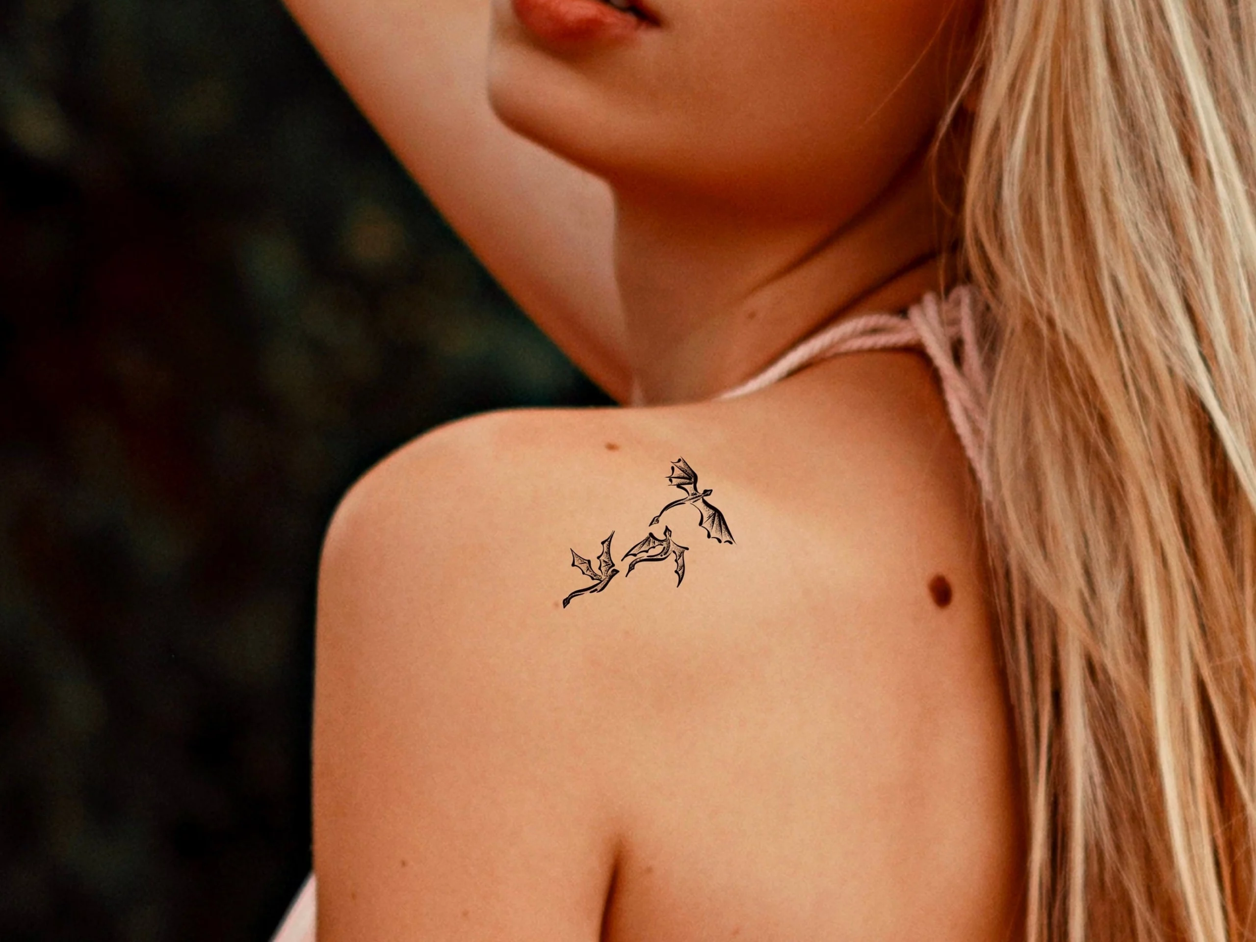 30 Stunning Small Tattoos For The Back: Love Your Skin