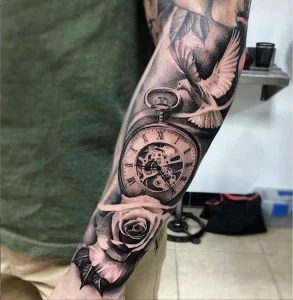 13 Soulful Tattoo Of Doves And Roses For Peace